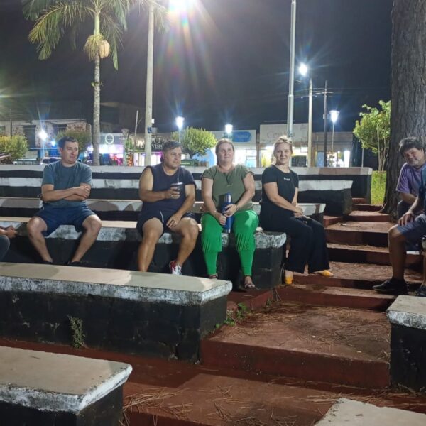 📢 TRABAJADORES DE LA EDUCACIÓN EN ASAMBLEA EN SAN VICENTE PIDEN URGENTE RECOMPOSICIÓN SALARIAL.